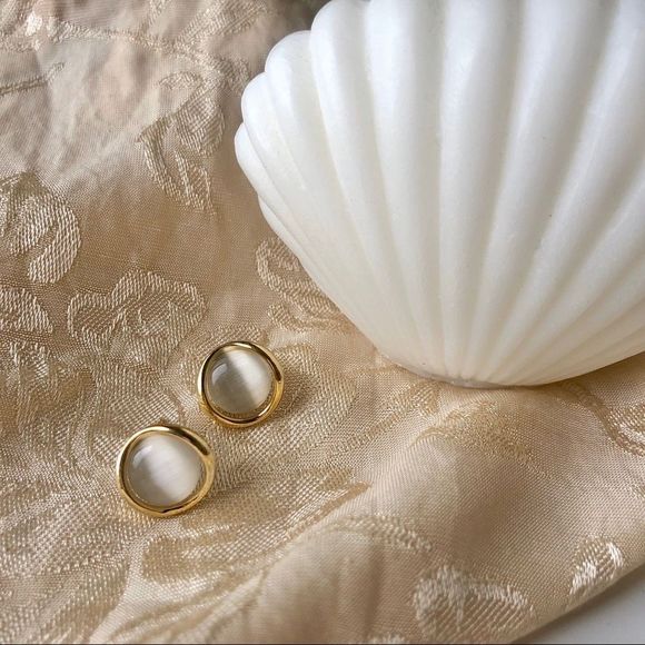 Cat's eye 14k Gold Earrings Stud Earrings Gold Stud Earrings Everyday wear - Picture 3 of 5